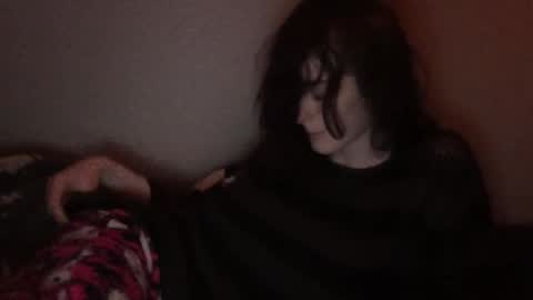 Snapshot of sapphicvoid chatting on December 20, 2025, 3:24 am Jade online show from December 20, 2025, 3:24 am