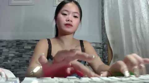 sapphire_amora online show from November 25, 2025, 3:01 pm