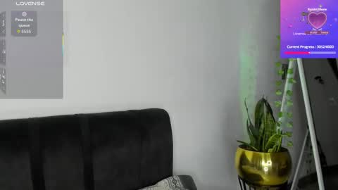 Snapshot of sapphire_fire chatting on November 30, 2025, 8:29 am steph online show from November 30, 2025, 8:29 am