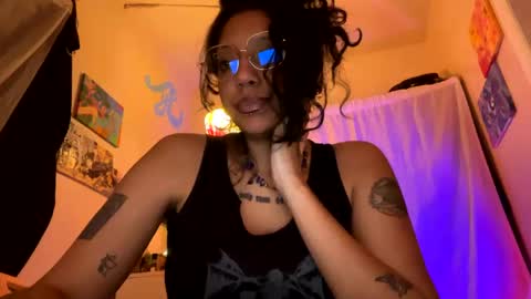 Snapshot of sapphire_honest chatting on January 4, 2025, 2:46 am sapphire online show from January 4, 2025, 2:46 am