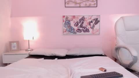 Snapshot of sara17_ chatting on November 2, 2025, 4:15 am Sara online show from November 2, 2025, 4:15 am