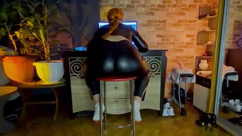 sara  foxy online show from February 27, 2026, 2:33 am