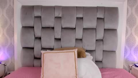 Snapshot of sara__williams chatting on February 21, 2025, 3:34 am Sara online show from February 21, 2025, 3:34 am