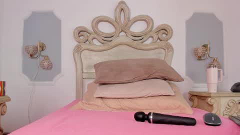 Snapshot of sara__williams chatting on October 27, 2025, 3:43 am Sara online show from October 27, 2025, 3:43 am