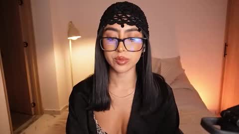 Sara  online show from February 7, 2026, 1:53 am