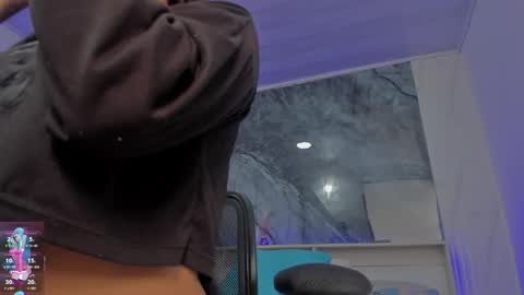 sara allenx online show from November 16, 2025, 7:19 pm