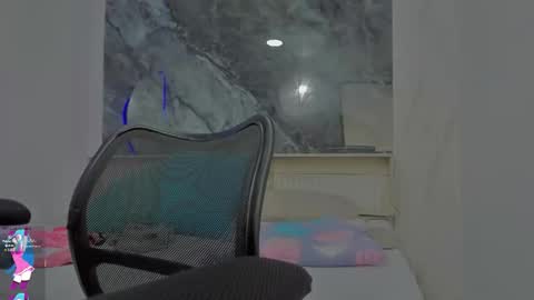 sara allenx online show from November 30, 2025, 7:29 pm