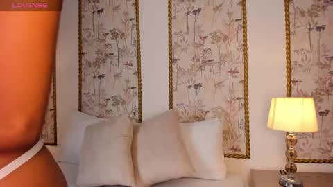 Snapshot of sara_castro24 chatting on May 11, 2026, 9:45 pm Sara online show from May 11, 2026, 9:45 pm