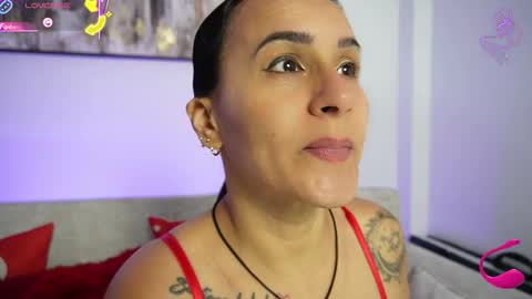   online show from November 6, 2025, 12:06 pm