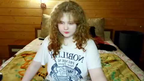 Snapshot of sara_del_sun chatting on June 11, 2026, 2:48 pm Sara online show from June 11, 2026, 2:48 pm