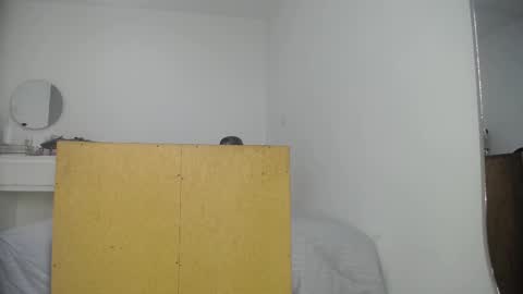 Snapshot of sara_hoffman2 chatting on September 22, 2025, 9:50 pm Maria online show from September 22, 2025, 9:50 pm