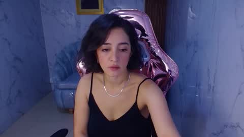 Sara  online show from September 21, 2025, 1:24 pm