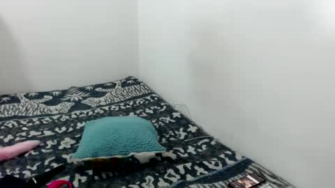 Sara love online show from February 18, 2025, 3:21 am