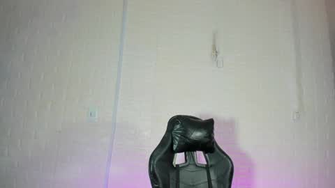 Snapshot of sara_love_1 chatting on May 2, 2026, 4:39 am Sara Love online show from May 2, 2026, 4:39 am
