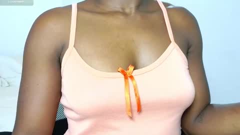 Snapshot of sara_muscle chatting on March 11, 2025, 2:54 am Sara online show from March 11, 2025, 2:54 am