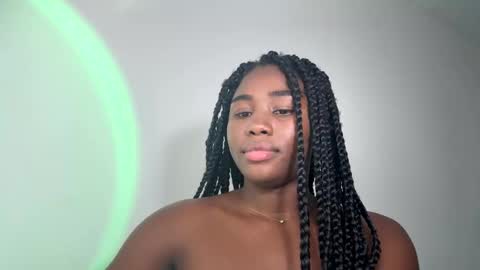 Snapshot of sara_muscle chatting on September 30, 2025, 6:40 am Sara online show from September 30, 2025, 6:40 am