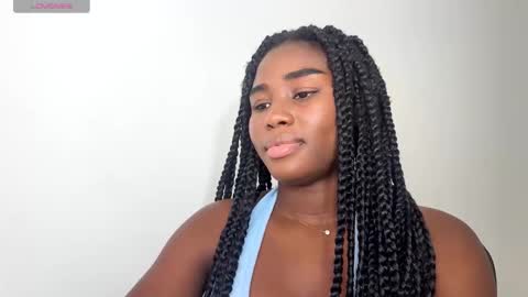 Snapshot of sara_muscle chatting on October 1, 2025, 10:27 pm Sara online show from October 1, 2025, 10:27 pm