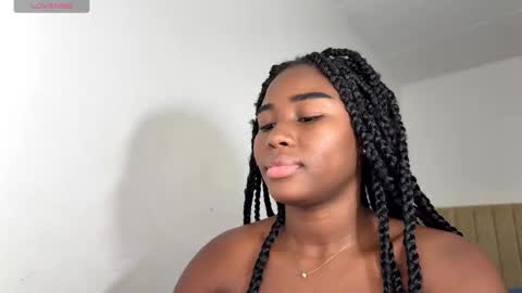 Snapshot of sara_muscle chatting on October 13, 2025, 2:00 am Sara online show from October 13, 2025, 2:00 am