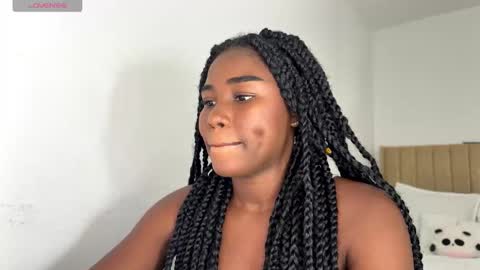 Snapshot of sara_muscle chatting on October 26, 2025, 11:20 pm Sara online show from October 26, 2025, 11:20 pm