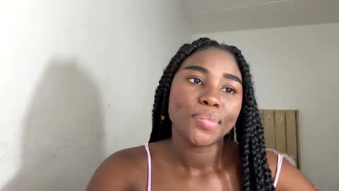 Snapshot of sara_muscle chatting on November 13, 2025, 4:55 am Sara online show from November 13, 2025, 4:55 am