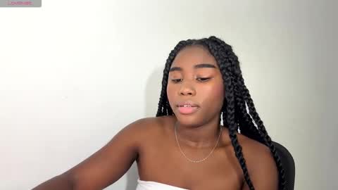 Snapshot of sara_muscle chatting on November 27, 2025, 9:17 pm Sara online show from November 27, 2025, 9:17 pm