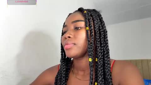 Snapshot of sara_muscle chatting on December 3, 2025, 1:02 am Sara online show from December 3, 2025, 1:02 am