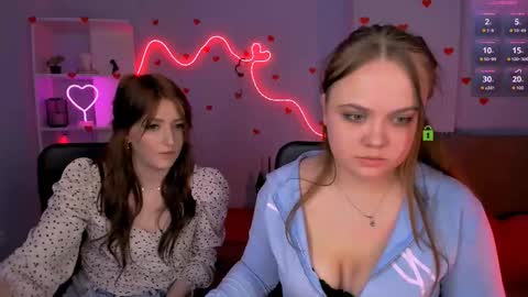 Snapshot of sara_muse1 chatting on March 27, 2026, 1:44 am Sara online show from March 27, 2026, 1:44 am