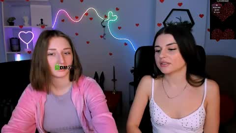 Snapshot of sara_muse1 chatting on April 9, 2026, 6:19 am Sara online show from April 9, 2026, 6:19 am