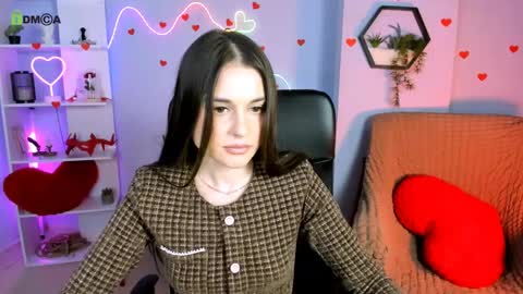 Snapshot of sara_muse1 chatting on April 10, 2026, 12:21 pm Sara online show from April 10, 2026, 12:21 pm