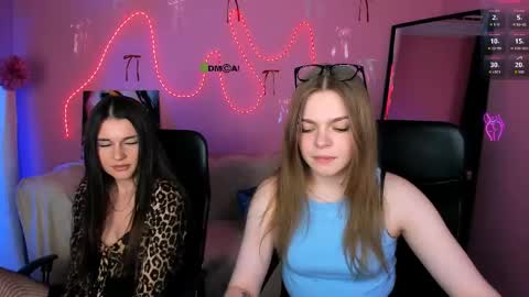 Snapshot of sara_muse1 chatting on April 13, 2026, 7:08 pm Sara online show from April 13, 2026, 7:08 pm