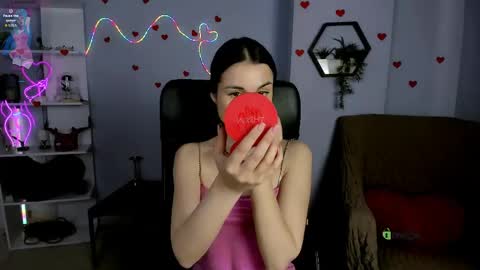Snapshot of sara_muse1 chatting on May 6, 2026, 6:08 am Sara online show from May 6, 2026, 6:08 am