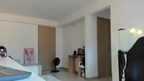 Snapshot of sara_oxford chatting on September 9, 2025, 9:47 pm Sara online show from September 9, 2025, 9:47 pm