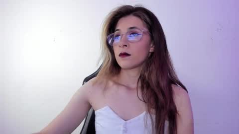 sara_roades online show from November 21, 2025, 7:45 pm