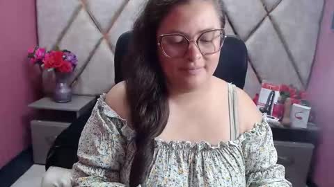 sara_thonson_ online show from February 28, 2026, 4:57 am