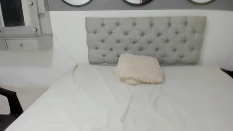 Snapshot of sara_valentina2 chatting on January 9, 2025, 6:36 pm sara_valentina2 online show from January 9, 2025, 6:36 pm