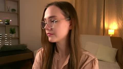 Snapshot of sara_whooops chatting on April 1, 2026, 6:38 pm Im Sara online show from April 1, 2026, 6:38 pm