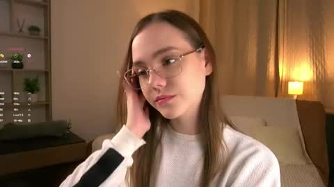 Snapshot of sara_whooops chatting on April 11, 2026, 6:12 pm Im Sara online show from April 11, 2026, 6:12 pm