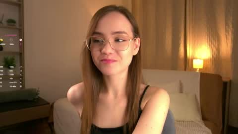 Snapshot of sara_whooops chatting on April 13, 2026, 6:13 pm Im Sara online show from April 13, 2026, 6:13 pm