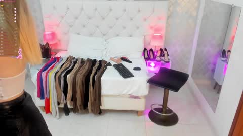 Snapshot of saraa_cute1 chatting on January 3, 2025, 3:38 am Saraa Gomez online show from January 3, 2025, 3:38 am