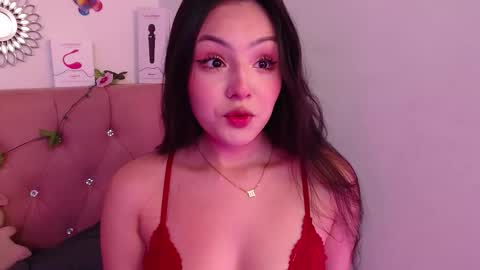          online show from September 25, 2025, 4:00 pm