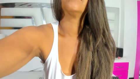 Snapshot of saraajhons chatting on February 23, 2025, 4:13 pm Sara online show from February 23, 2025, 4:13 pm