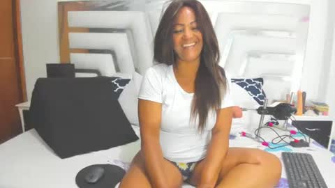 Snapshot of saraajhons chatting on September 14, 2025, 2:38 pm Sara online show from September 14, 2025, 2:38 pm