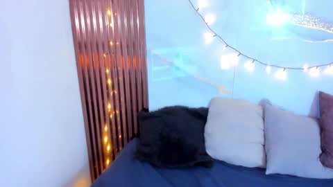 SARAHGIL online show from March 15, 2026, 7:09 pm