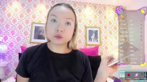 SaraAvila  online show from May 10, 2026, 11:26 am