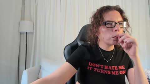 Sara Desire online show from March 5, 2026, 6:59 pm