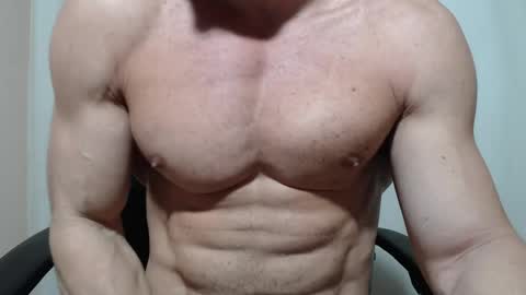 saradorj92 online show from April 17, 2026, 11:30 pm