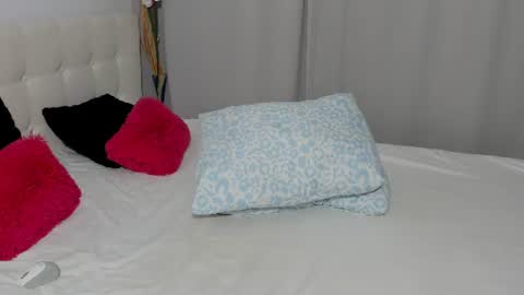Snapshot of saradusk chatting on July 8, 2026, 3:11 am Sara online show from July 8, 2026, 3:11 am