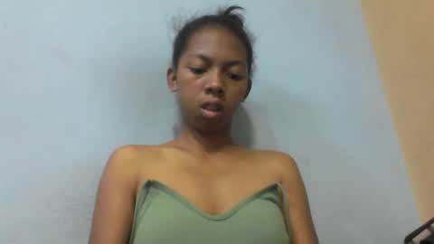 sarah146341 online show from April 24, 2026, 9:34 am