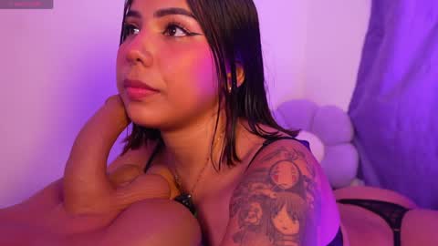 Snapshot of sarah_babe_ chatting on May 15, 2026, 12:39 am Sarah online show from May 15, 2026, 12:39 am