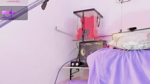 sarah_carter__ online show from June 17, 2026, 2:36 am